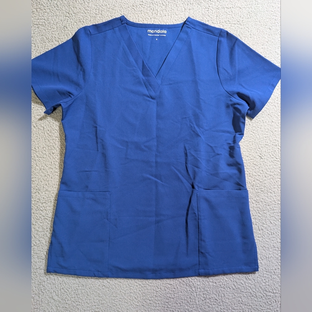 Mandala EquaTek Women`s Blue Short Sleeve V Neck 6 Pocket Medical Scrub Top Sz S